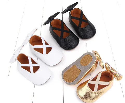 Simple Slip-On Baby Shoes (One Pair)